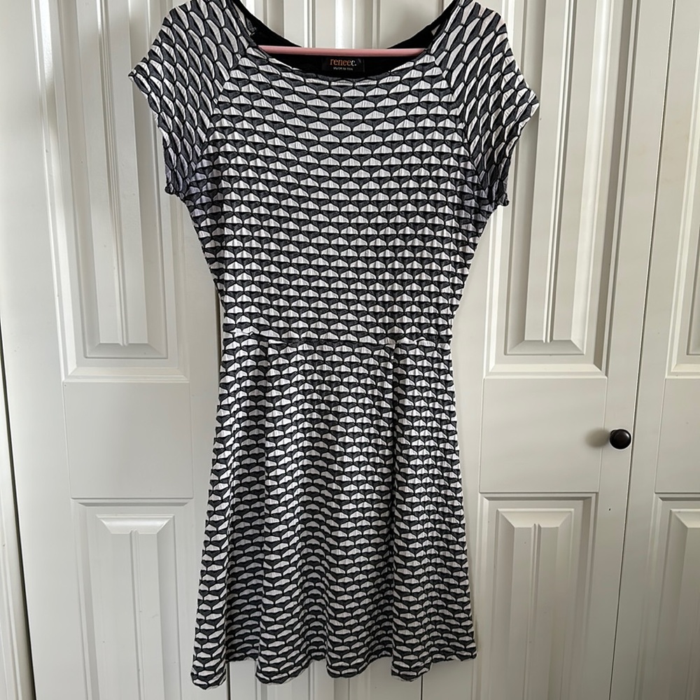 Renee C: Addie Textured Knit Dress (M)